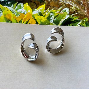 Brinco Orgânico Acetinado Banho Ródio Branco