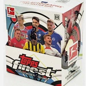 Break 863 - 1x Box Finest Bundesliga 22/23 - Escolha seu time - 2 Autos Garantidos - Varias numeradas - " Atenção, não é caixa lacrada, é break"