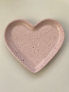 Bandeja coração rosa em granilite