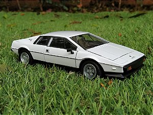 Miniatura Lotus Esprit Type 79 1:24 Welly