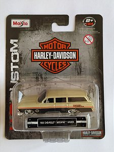 Miniatura 1962 Chevrolet Biscayne Wagon Maisto Harley Davidson