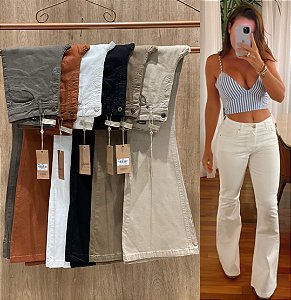 Calça Jeans Flare Colors
