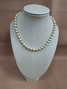 Busto Expositor Colar em Napa Pérola (28cm) - Luxo