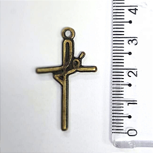Pingente Cruz Fundição Cor-Ouro Velho Unidade Ref 2930
