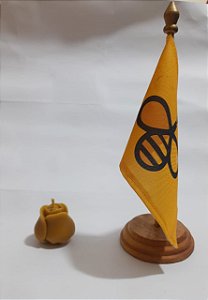Vela 100% Cera de Abelha em Formato de Flor: Produto Artesanal para Fé Católica