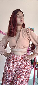Blusa Bege transpassada tamanho M