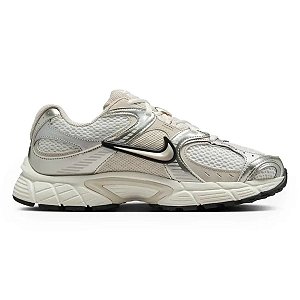 Tênis Nike V5 RNR Feminino