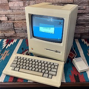Computador Antigo Apple Macintosh 512Ke M0001E 1985, Disquete, Mouse e Teclado, Funcionando