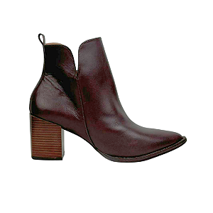 Bota Marrom