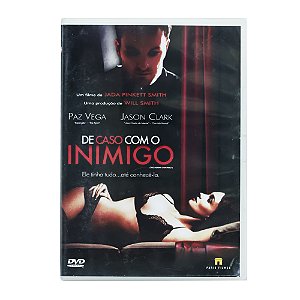 De caso com o inimigo