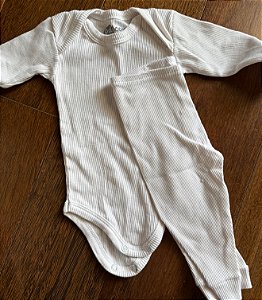 Conjuntinho canelado bege - P (3 meses)