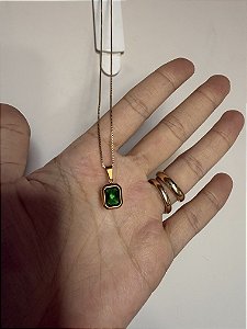 Colar pedraria verde pequeno