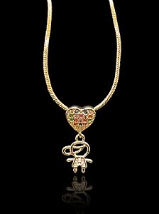 Corrente Rabo de Rato 1,2 mm - fecho tradicional - 50 cm - Com Pingente de Coração Cravejado Colorido e Menino Pendurado