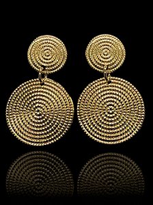 Brinco pendurado em formato Redondo com detalhe Pontilhado