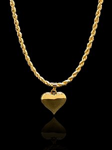 Corrente Cordão Baiano com Pingente em formato de Coração Pontudo