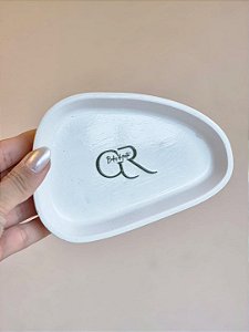 Porta Joias Gota- em cimento branco- PERSONALIZÁVEL