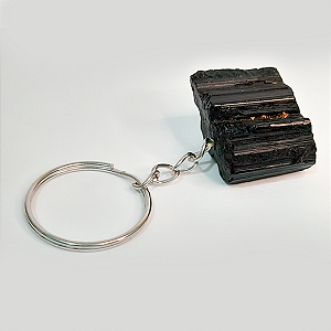 Chaveiro de Pedra Turmalina Negra Bruta mau-olhado proteção