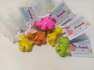 Sabonetes para Lembrancinha Dinossauro com Tule e Tag
