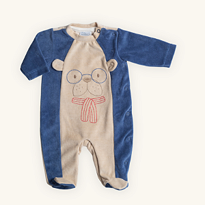 Macacão Bebê Cachorro de Óculos em Plush Premium