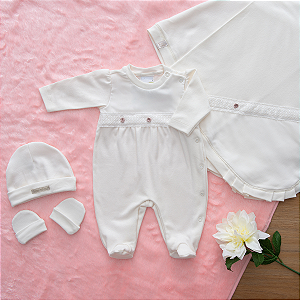 Saída Maternidade Menina Rendas e Flores Suedine 100% Algodão 4 peças