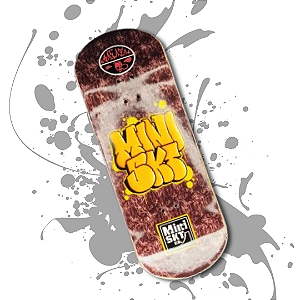 Deck "Yellow TAG" 34 ou 36mm STREET-V3/MID - arte feita pelo Designer Yago da @b_studioslab  de São Paulo - SP