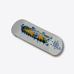 Deck "BR TAG" 34 ou 36mm STREET-V3/MID - arte feita pelo Designer Yago da @b_studioslab