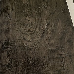 Piso Vinílico Tarkett LVT Essence Rústico 2mm - 620 Imbuia  4,89m² por embalagem