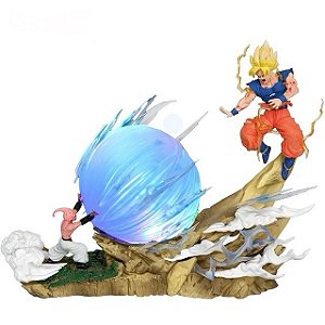 Diorama Goku Vs Majin Boo Com LED - Dragon Ball