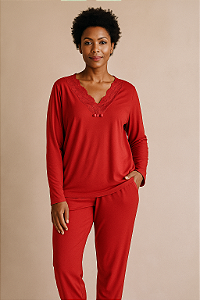 Pijama de manga longa nas cores: vermelho , vinho  e preto . Disponível no tamanho GG