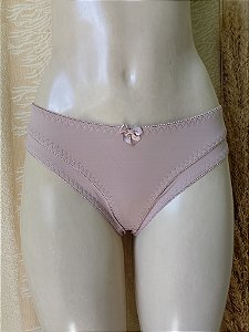 Calcinha lisa de microfibra com lacinho delicado. Conforto, leveza e estilo para o dia a dia.| Vibes e Talls