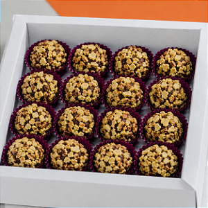 Caixa de 16 Brigadeiros Crocantes