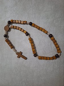 Rosário Luterano em estilo franciscano, contas de madeira