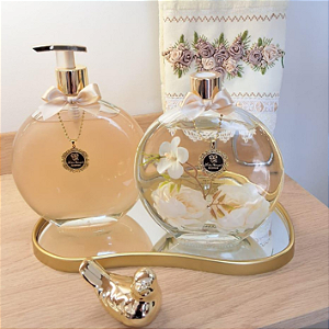 Kit Lavabo Luxo Sabonete Liquido e Aromatizador com Varetas 550ml Conforto e Elegância Lidi Gurgel Aromas