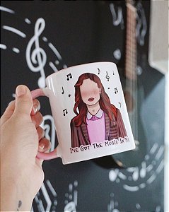 Caneca Zoey's Extraordinary Playlist - Art Gaby Fernandes