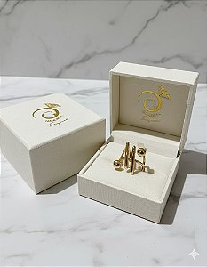 Anel dois aro grosso com detalhe de dois circulo chato e dois traço grosso no topo AJUSTÁVEL (Banho de ouro 18K)