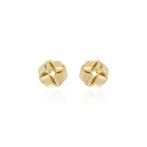 Brinco modelo de rosa com textura entrelaçada (P) (BANHADO A OURO 18K)