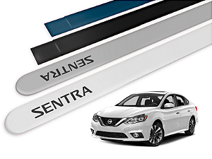 Jogo Friso Lateral Nissan Sentra 07/.. Ponta Redonda com Grafia - Tiger