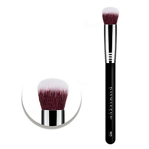F62 - Kabuki Soft Sensation Mid Day Makeup