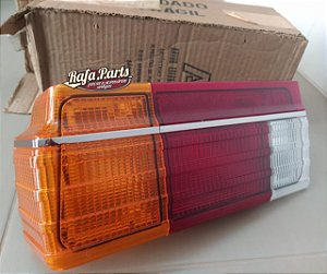 Lanterna Traseira Lado Esquerdo Arteb Hella C/ Logo VW - Voyage 81/