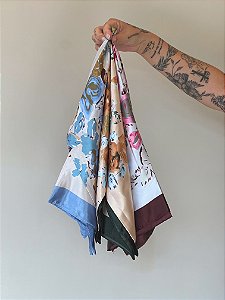 Lenço Acetinado Rosa