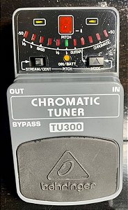 Pedal Behringer Chromatic Tuner TU300. Seminovo.