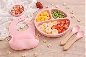 Kit de Alimentação 4 Peças: Prato com Divisórias, Talheres e Babador