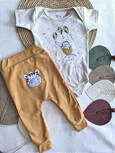 Conjunto Bebê Zebrinha e Pipas: Body Manga Longa e Calça