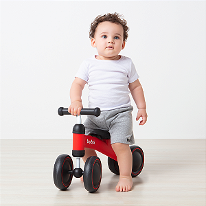 Bicicleta de Equilíbrio de 4 Rodas Buba