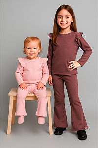 Conjunto Menina em Malha Toque Peletizado e Elastano – Conforto e Estilo