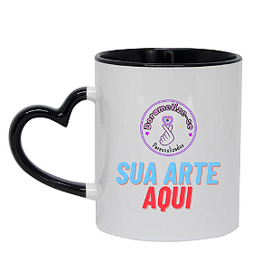 CANECA PRETA COM ALÇA CORAÇÃO