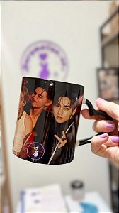 Caneca Alça Coração - V tour arirang