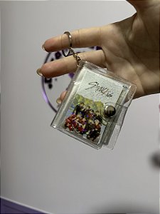 Mini Álbum De Fotos Chaveiro  - StrayKids