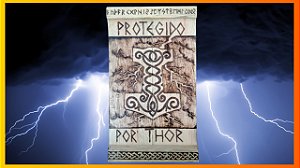Porta Chaves Martelo de Thor em Madeira Viking Storm