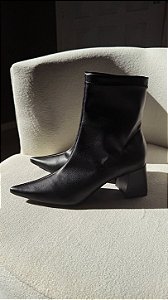 Bota Joana Preta